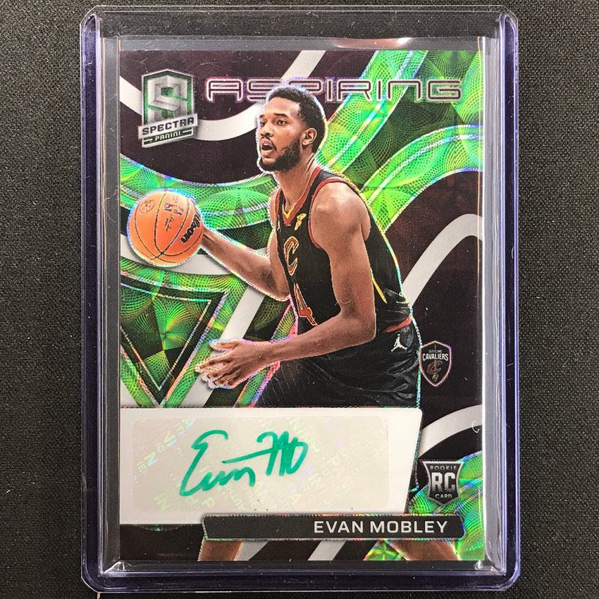 2021-22 Spectra Evan Mobley Aspiring Rookie Auto Green Scope 9/50